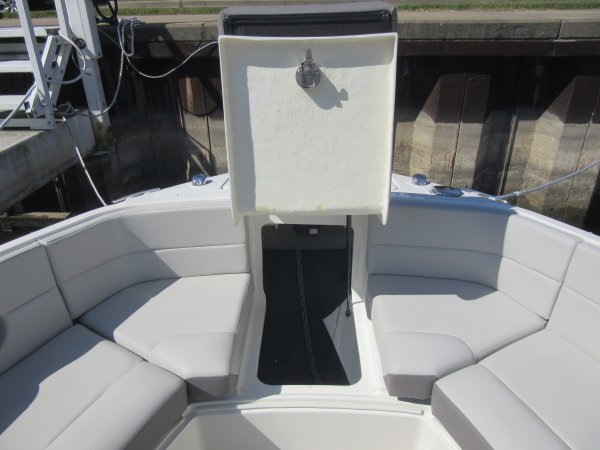 Used 2022 Sea Ray 310 SLX Power Boat for sale